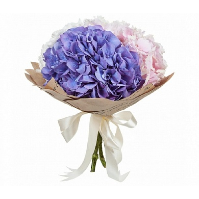 Букет из гортензий в крафте