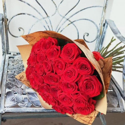 Купить на заказ Букет из 31 красной розы с доставкой в Павлодаре